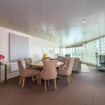 Fabulous 3 Bed Apartment In Vauxhall London Exterior photo