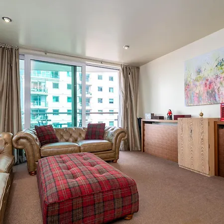 Fabulous 3 Bed Apartment In Vauxhall London Exterior photo