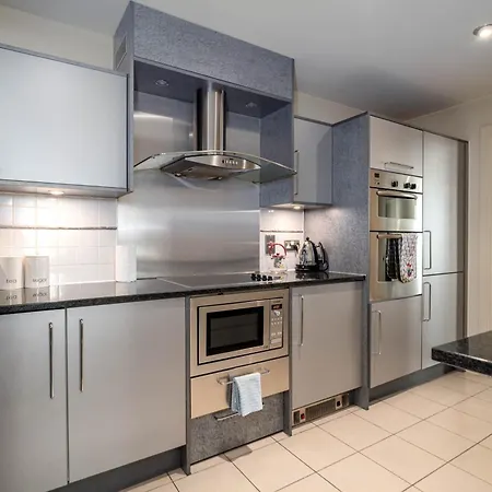 Fabulous 3 Bed Apartment In Vauxhall London Exterior photo