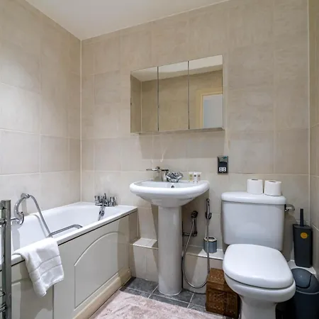 Fabulous 3 Bed Apartment In Vauxhall London Exterior photo